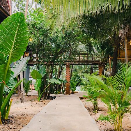 Banyan Tree Hostel カンポット エクステリア 写真