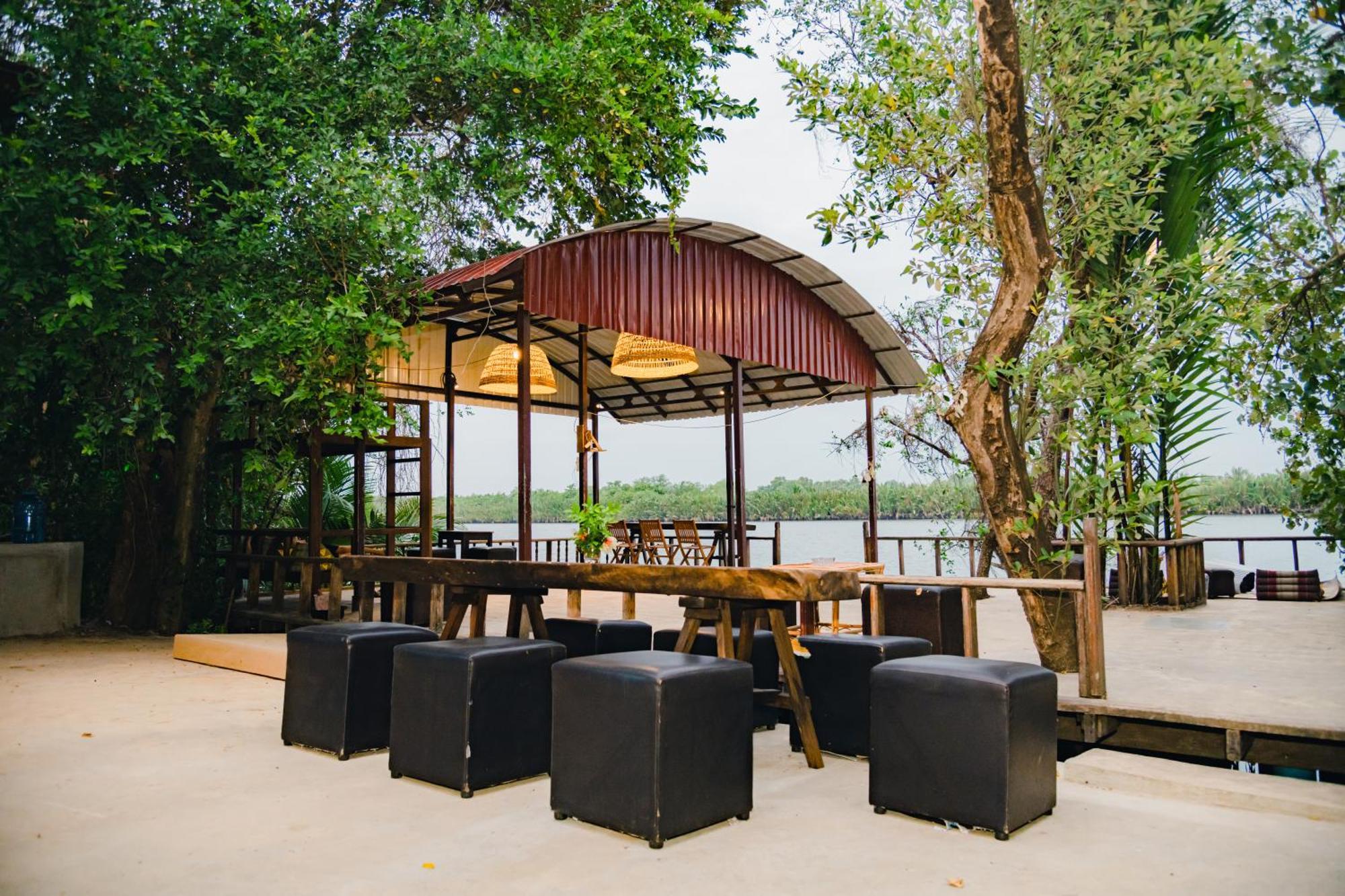 Banyan Tree Hostel カンポット エクステリア 写真