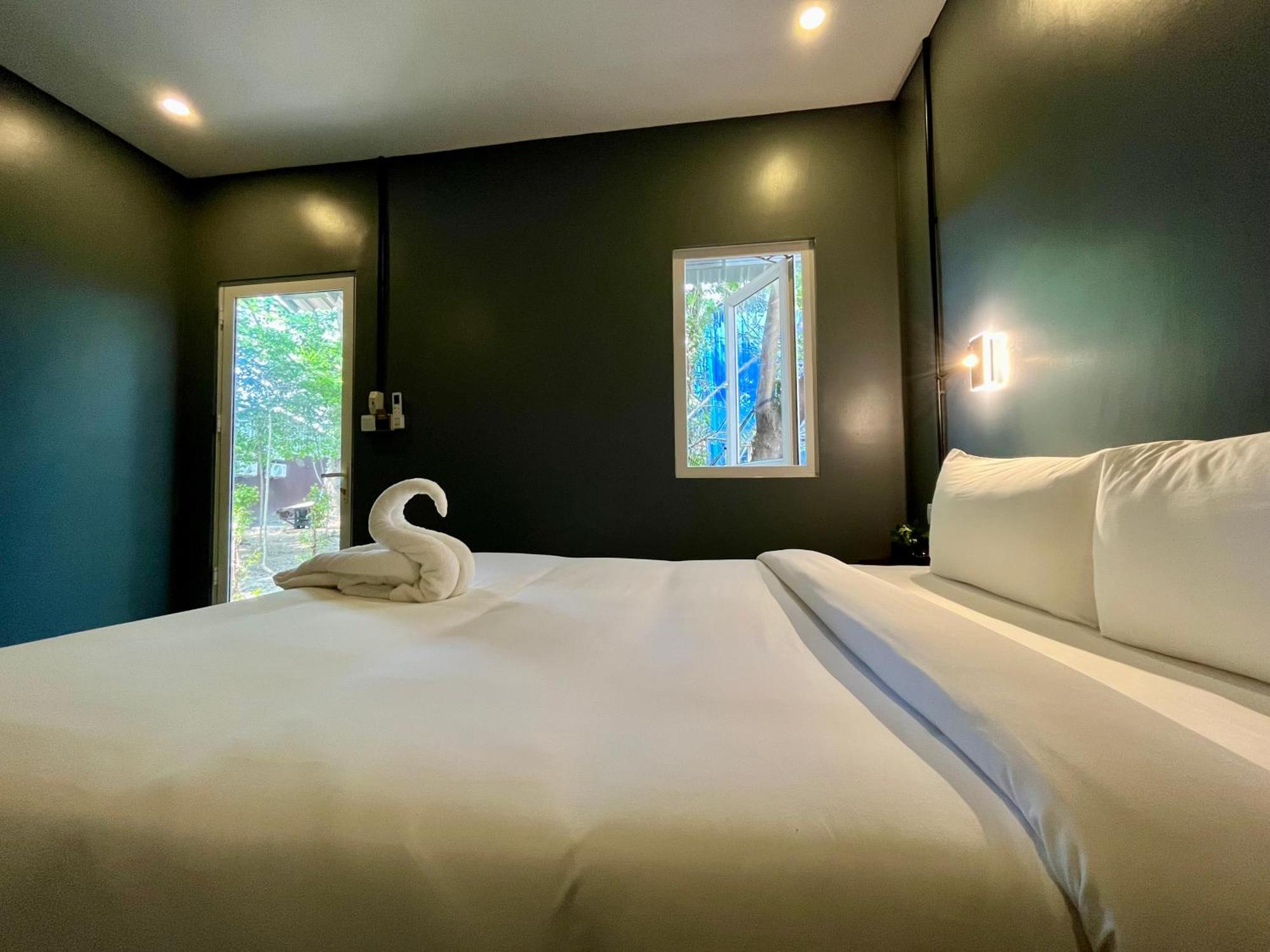 Banyan Tree Hostel カンポット エクステリア 写真