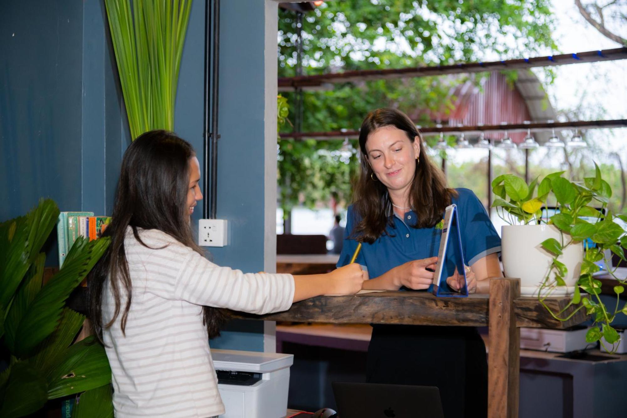 Banyan Tree Hostel カンポット エクステリア 写真