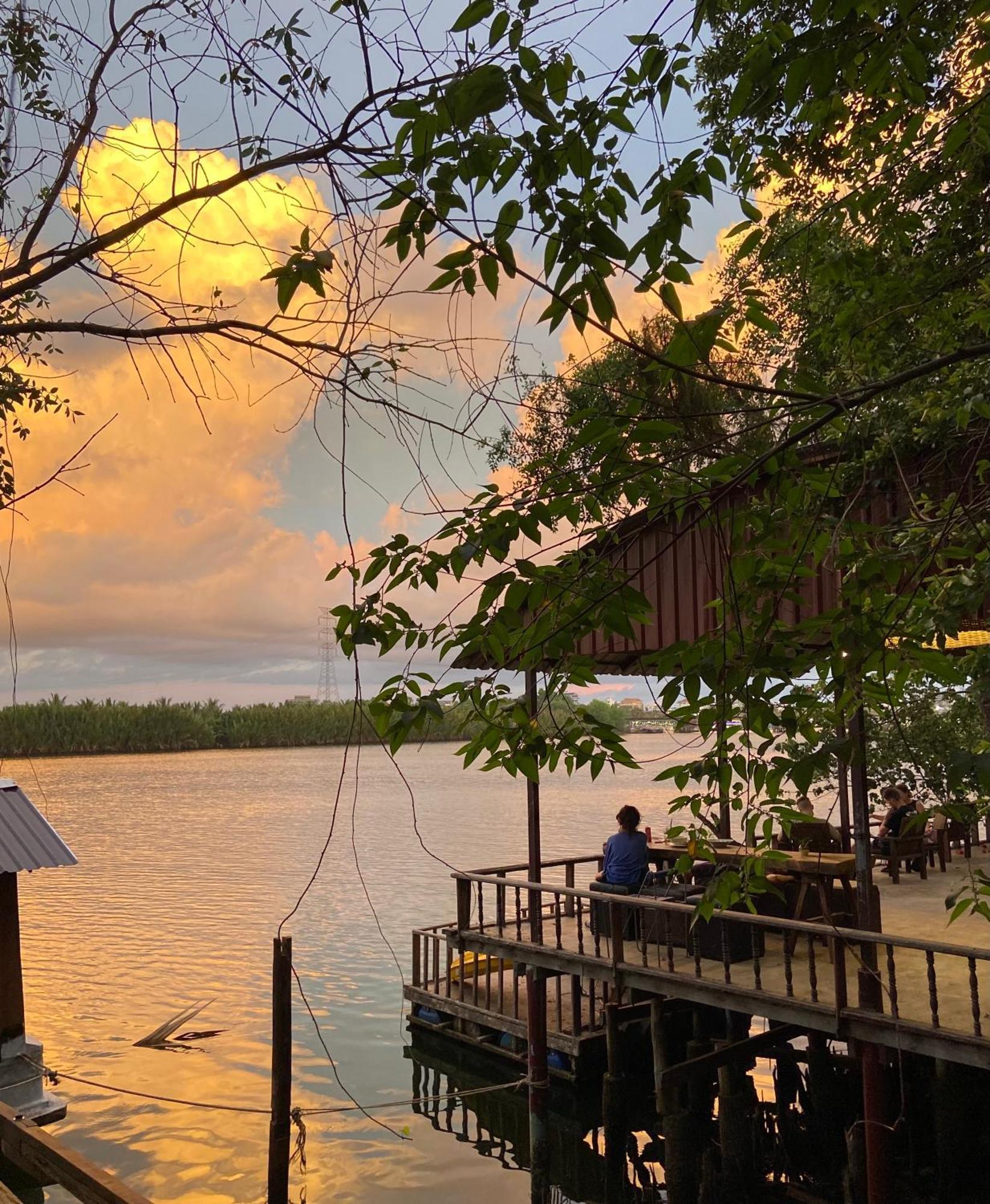 Banyan Tree Hostel カンポット エクステリア 写真